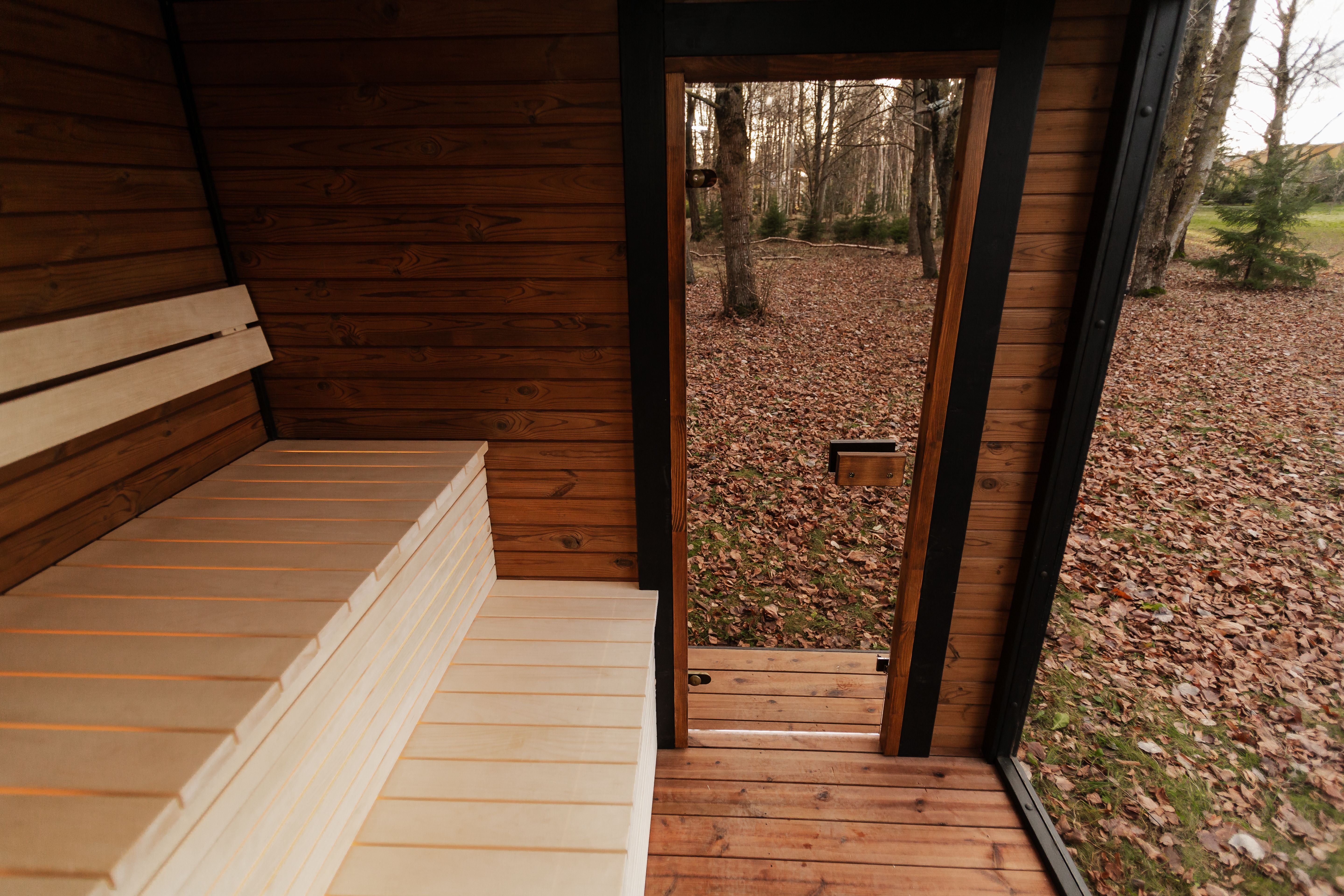 2in1 MODERN Sauna und Hottub, Handgefertigt