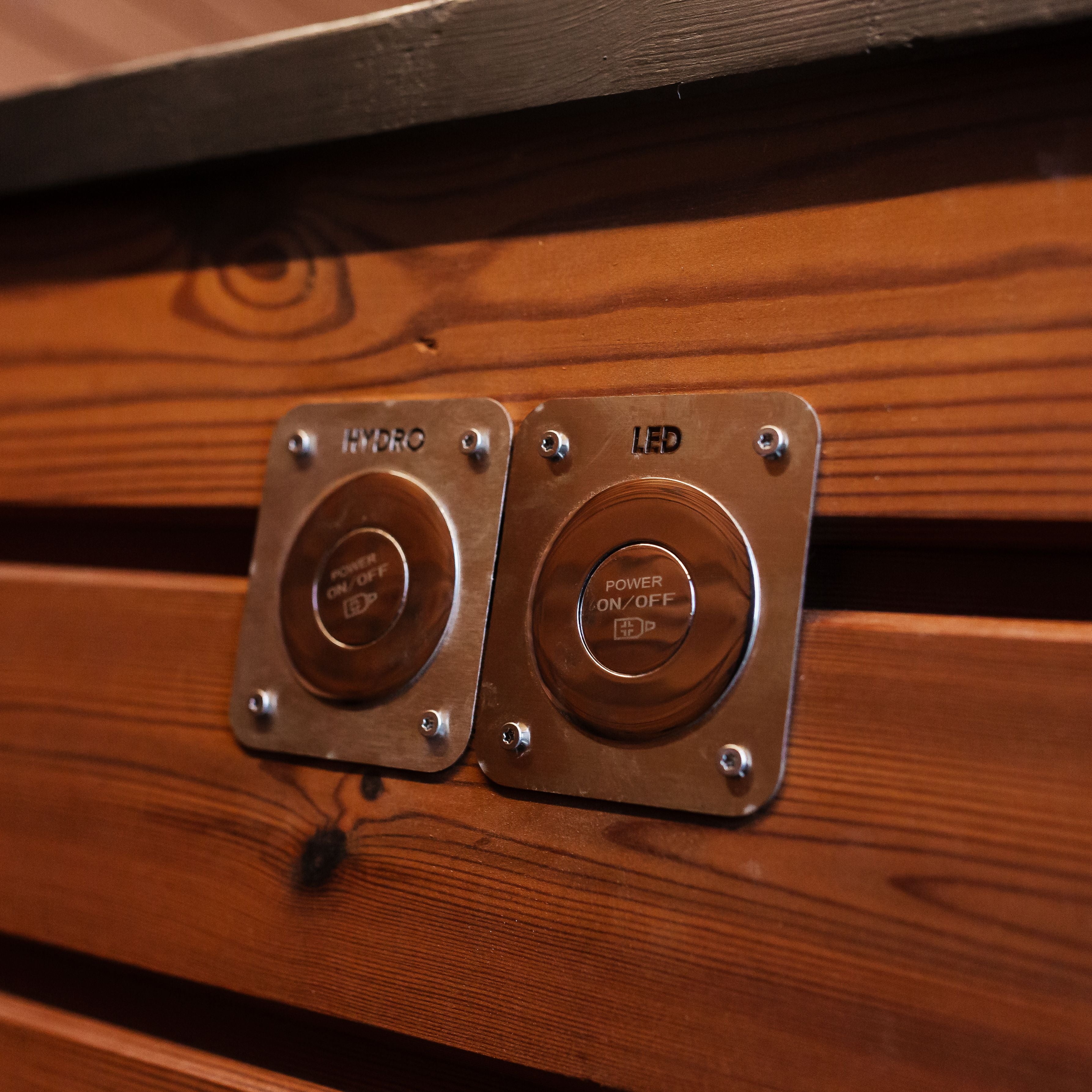 2in1 MODERN Sauna und Hottub, Handgefertigt