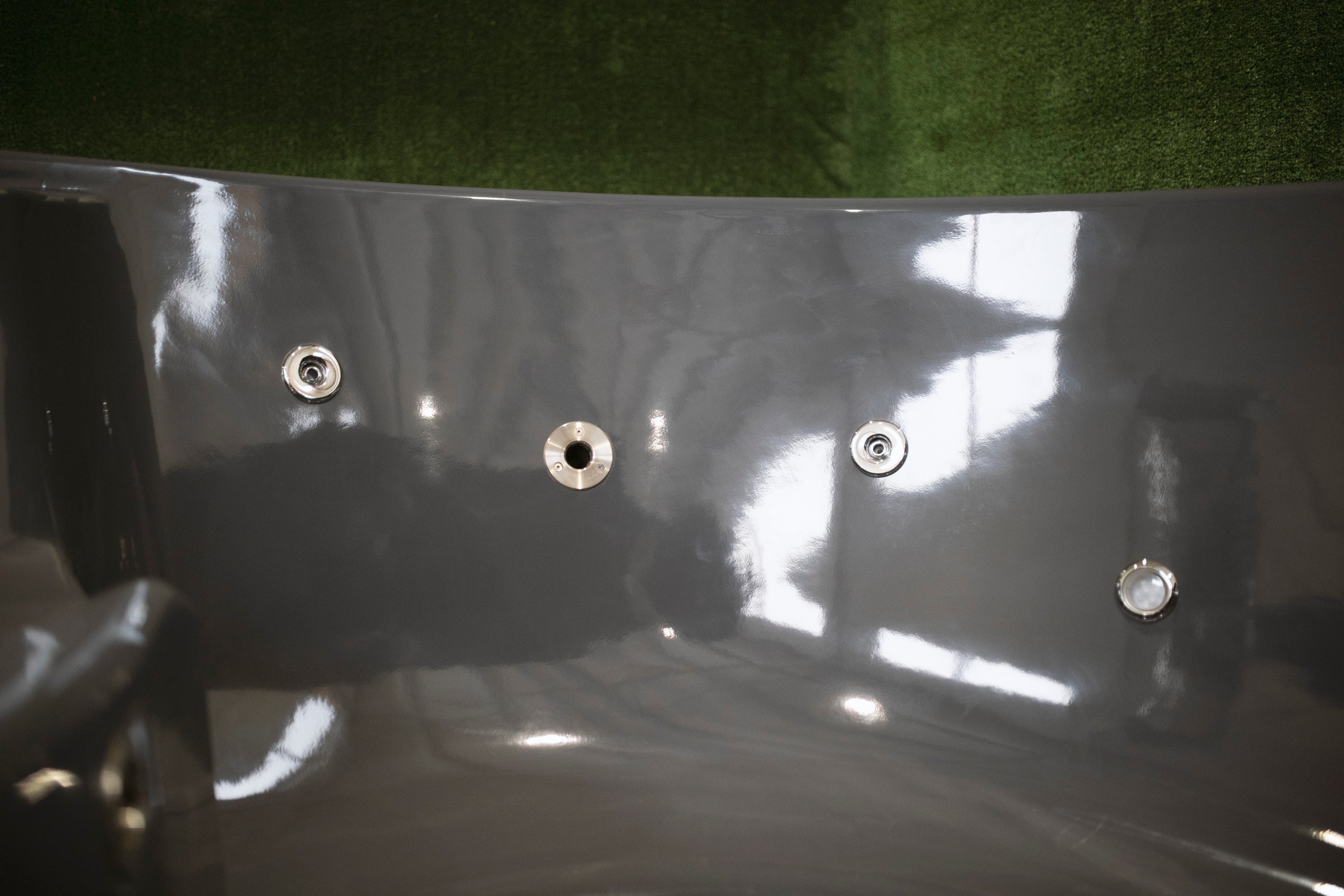 Hottub_acryl_intern11