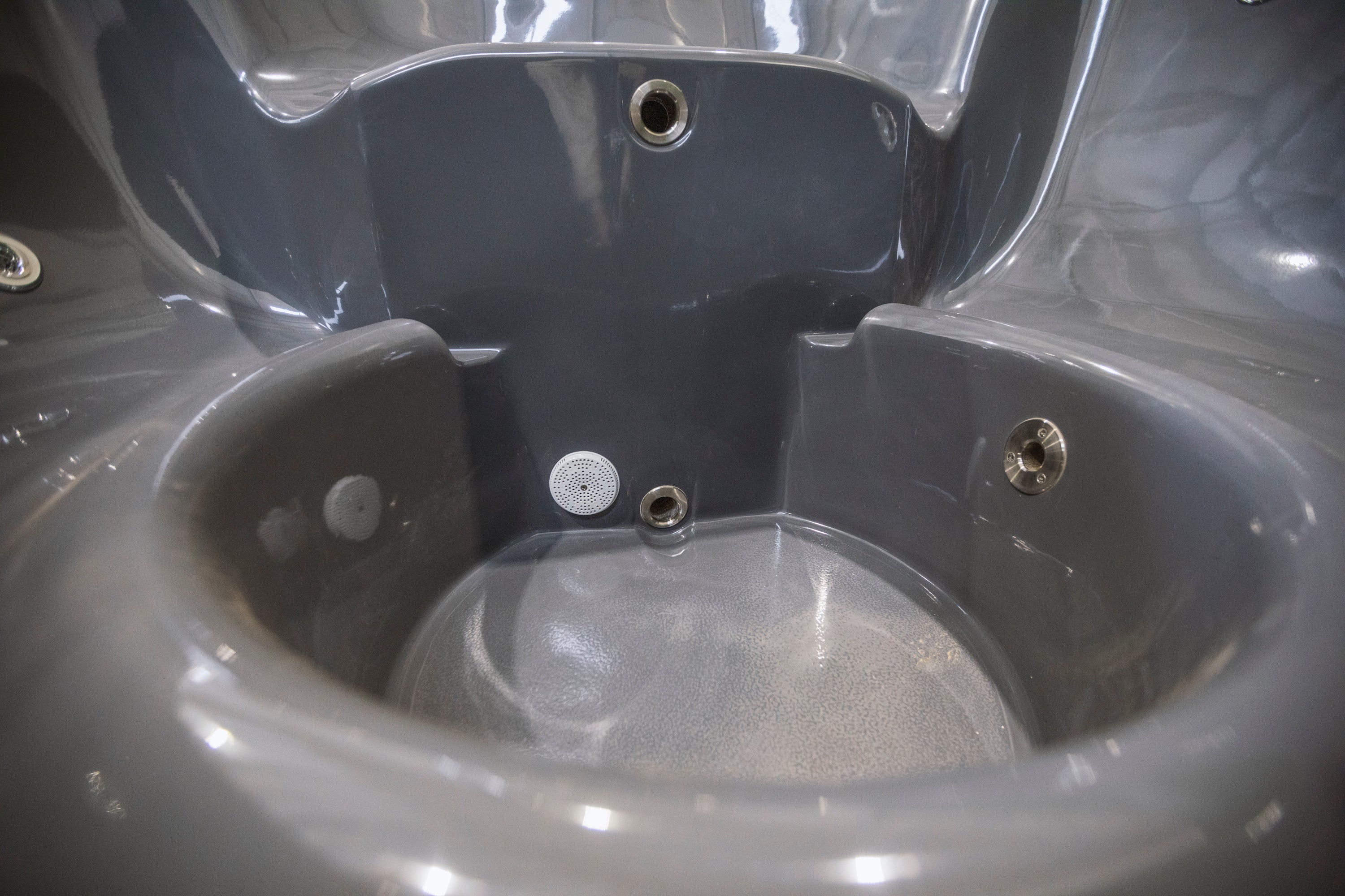 Hottub_acryl_intern8