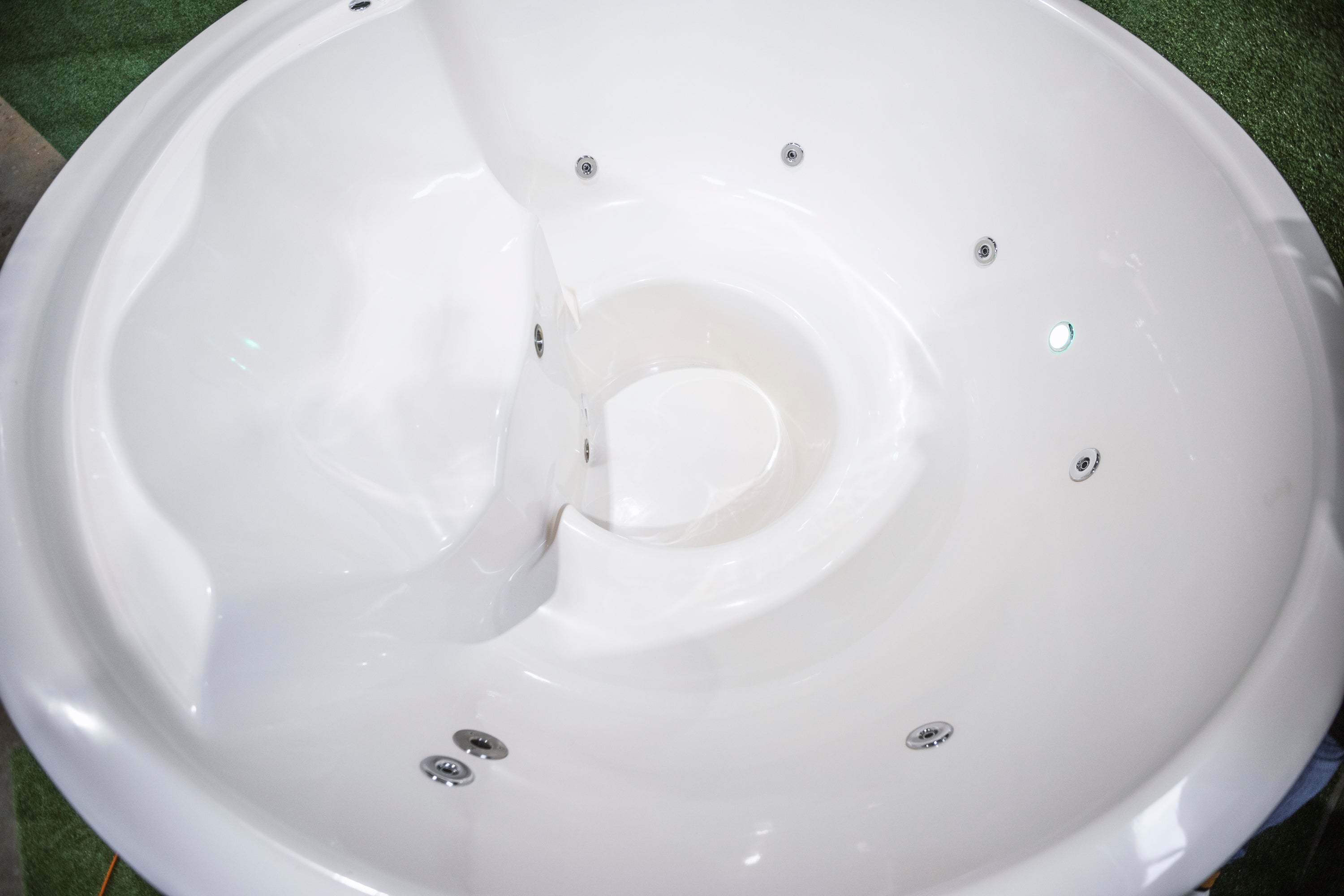 GFK Badefass Hot Tub mit externem Ofen, Handgefertigt