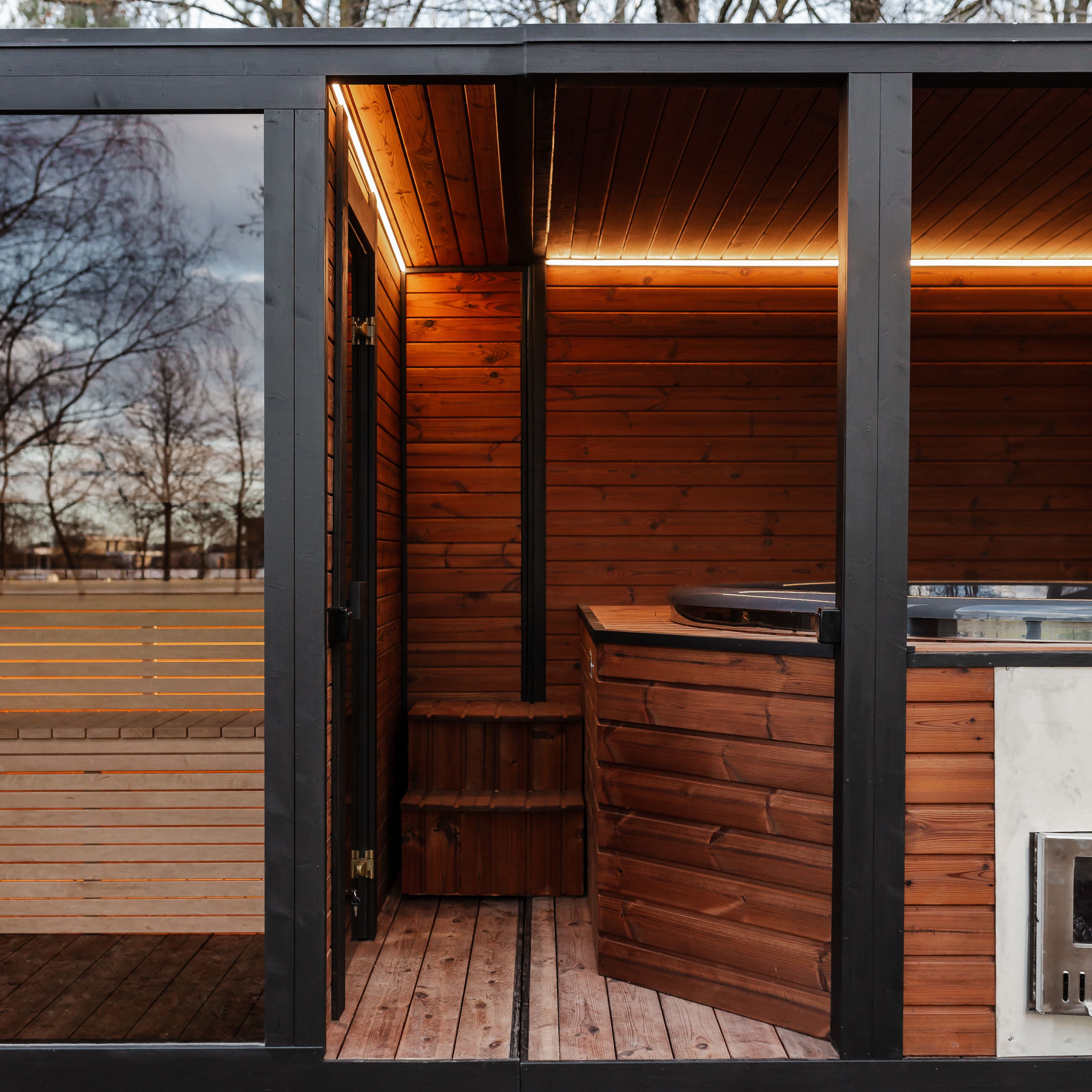 2in1 MODERN Sauna und Hottub, Handgefertigt