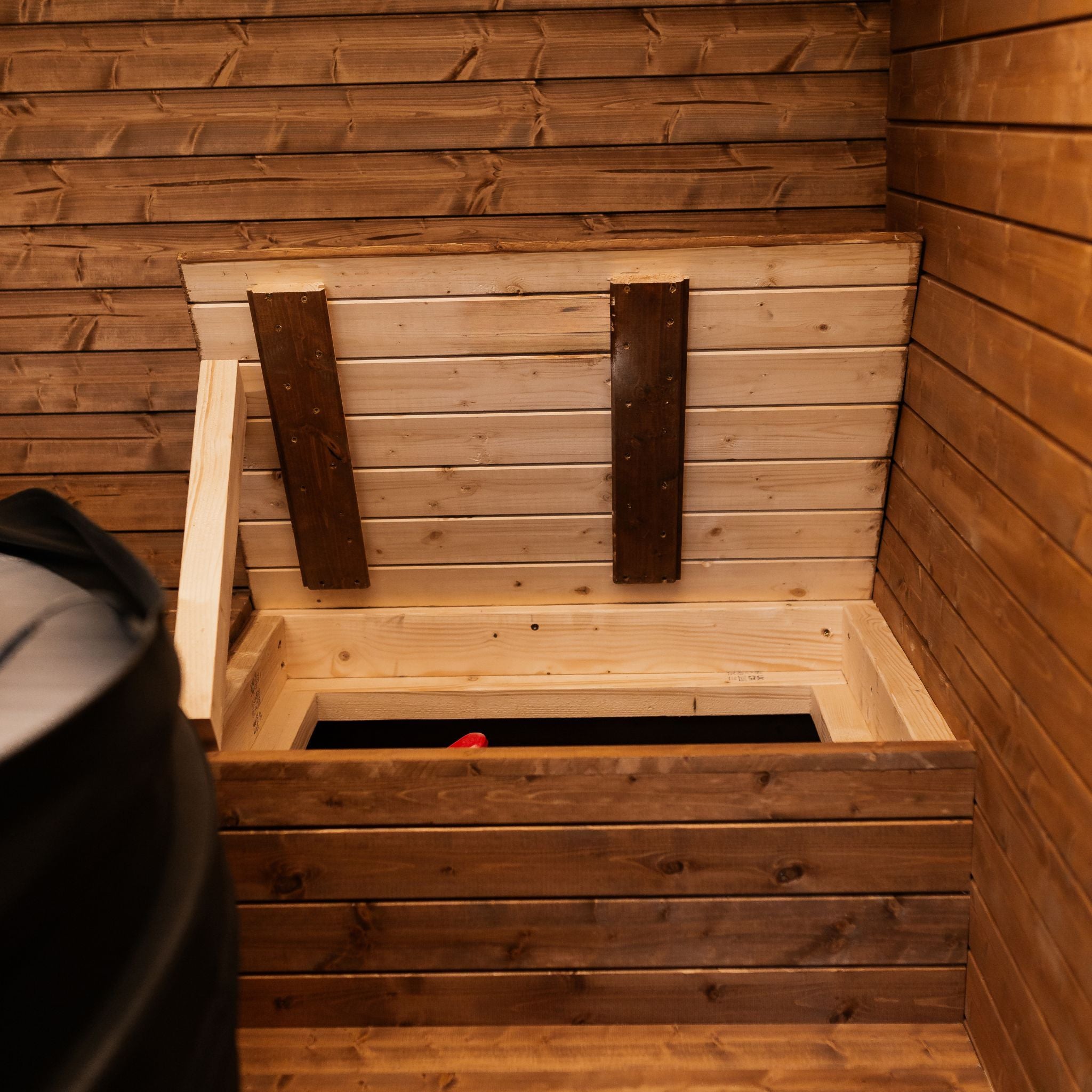 2in1 OASE Sauna und Hottub, Handgefertigt